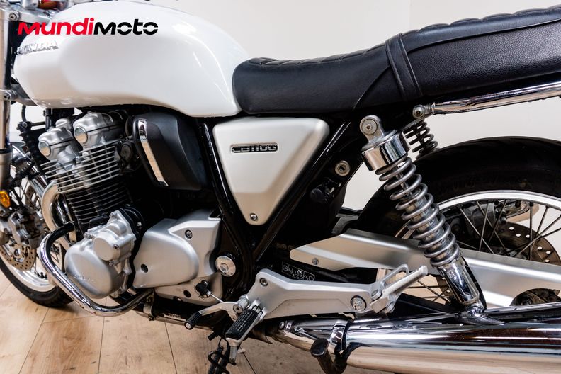 Motorbike image 8