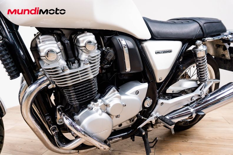 Motorbike image 9