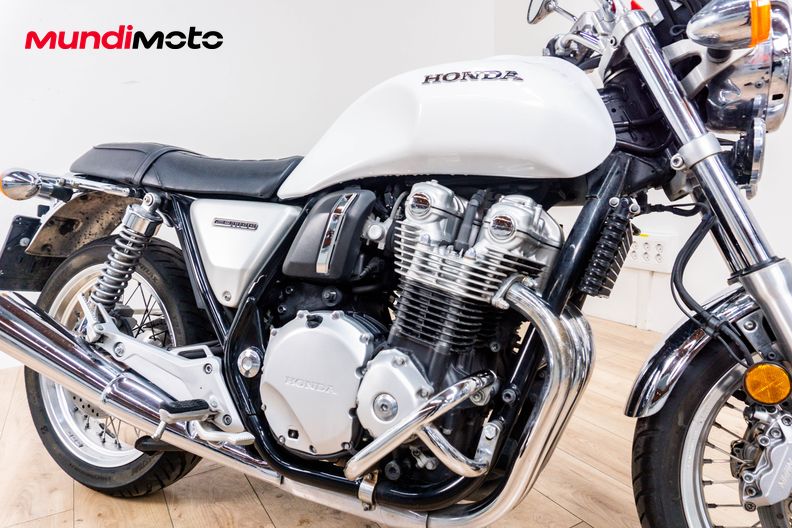 Motorbike image 4
