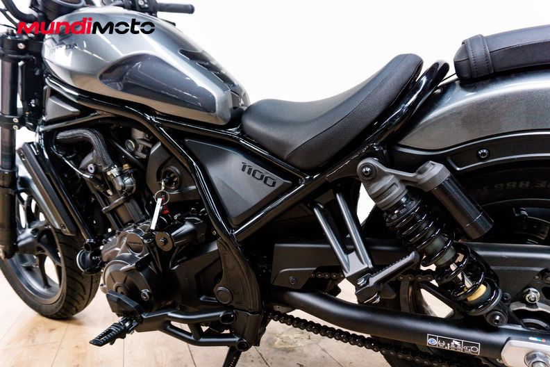 Motorbike image 8