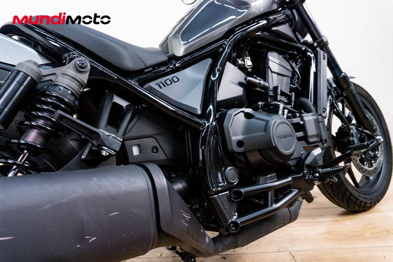 Motorbike image 3