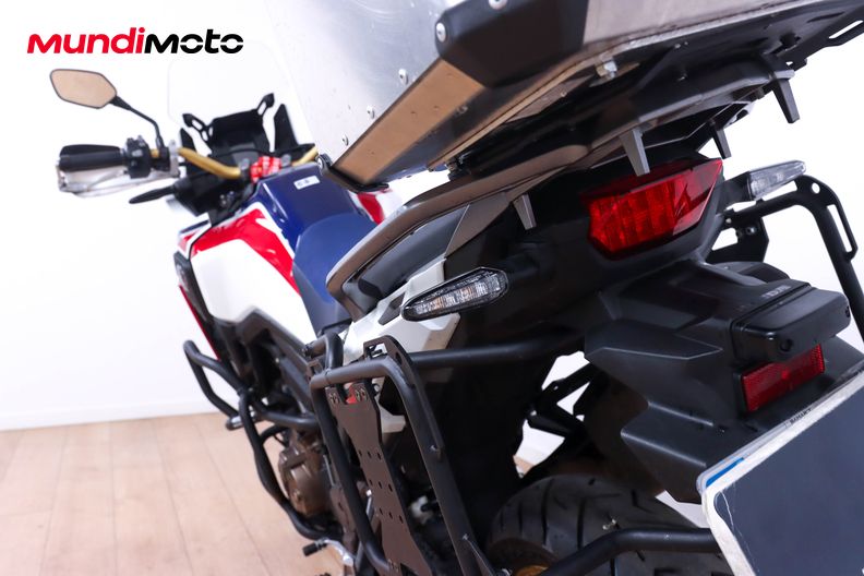 Motorbike image 9