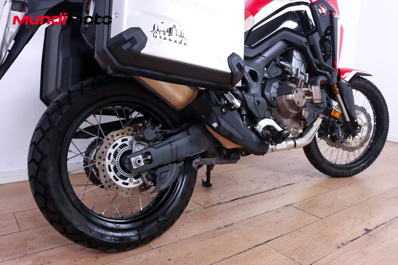 Motorbike image 3