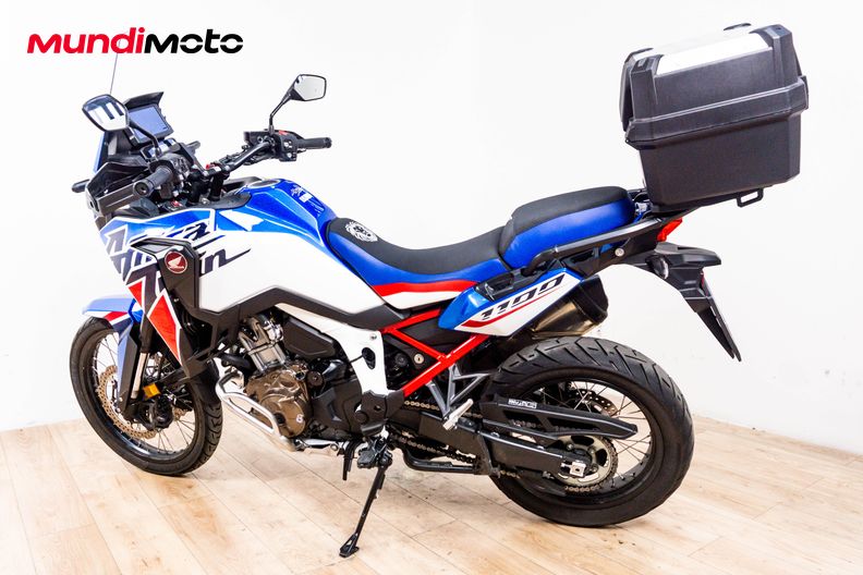Motorbike image 7