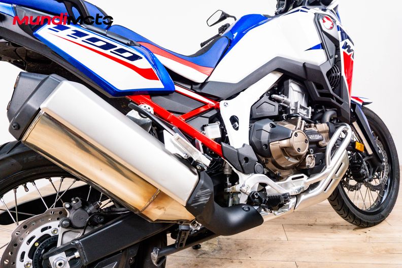 Motorbike image 3