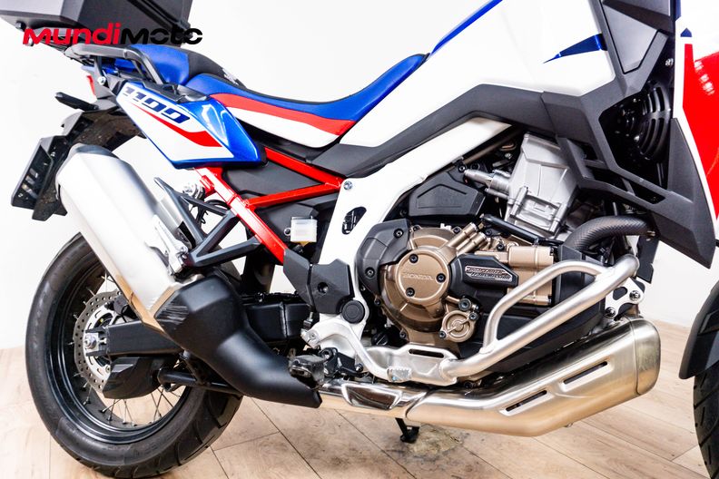 Motorbike image 4
