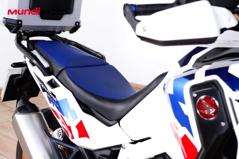 Motorbike image 13