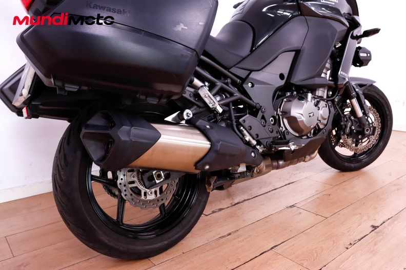 Motorbike image 3