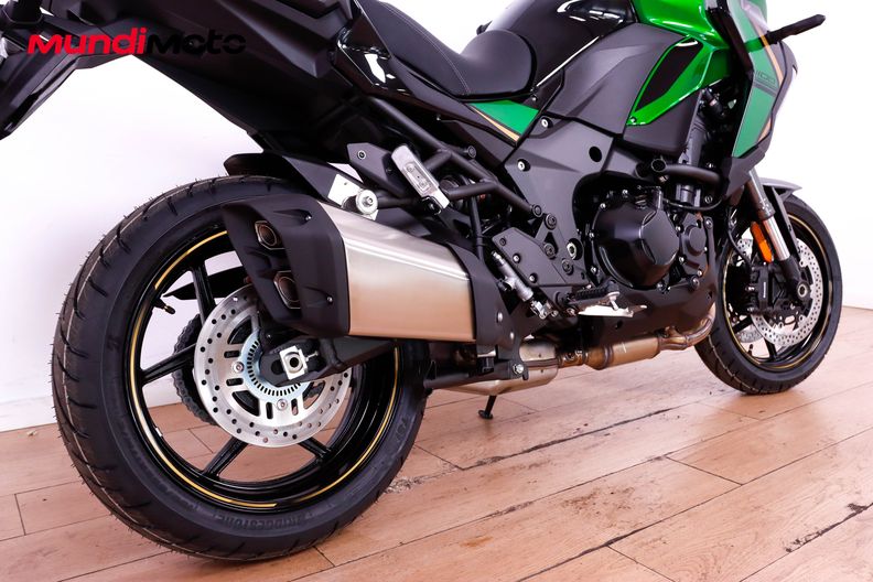 Motorbike image 3