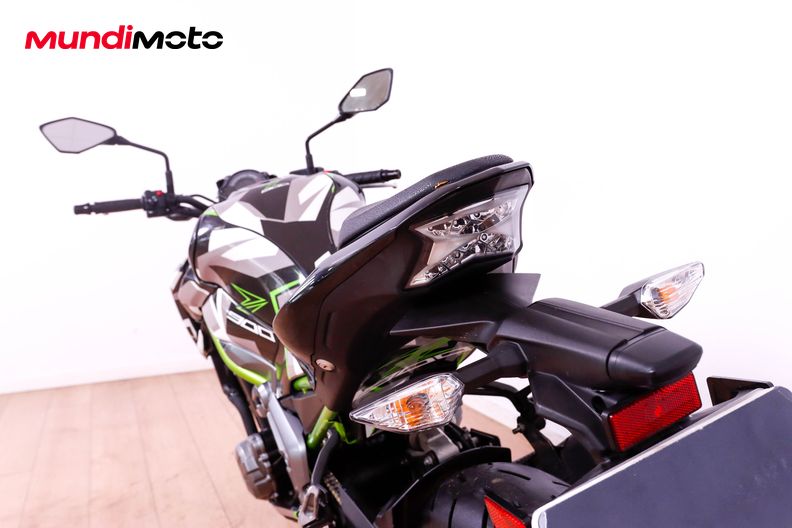 Motorbike image 9