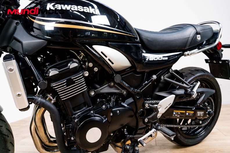 Motorbike image 9