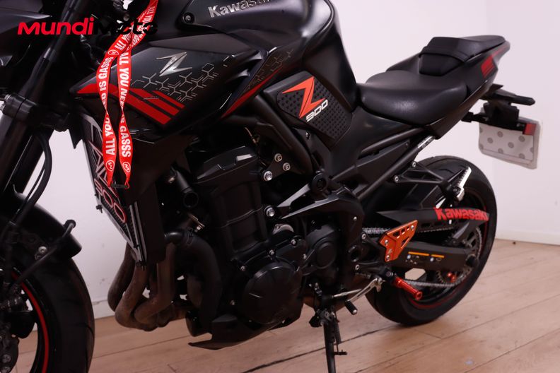 Motorbike image 8