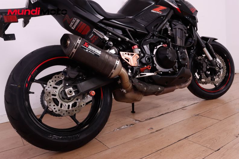 Motorbike image 3