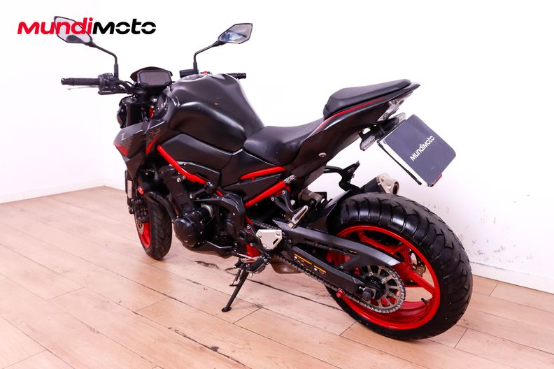 Motorbike image 6