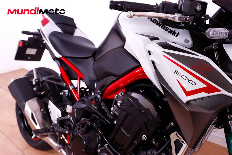 Motorbike image 13
