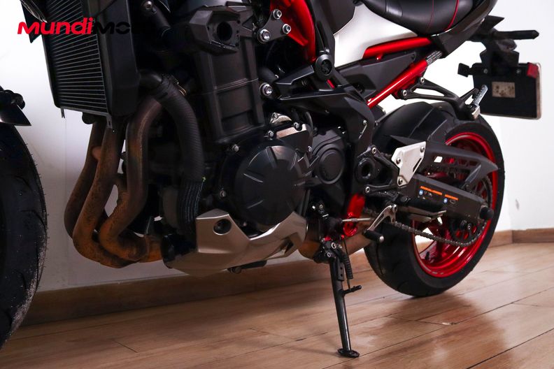 Motorbike image 8