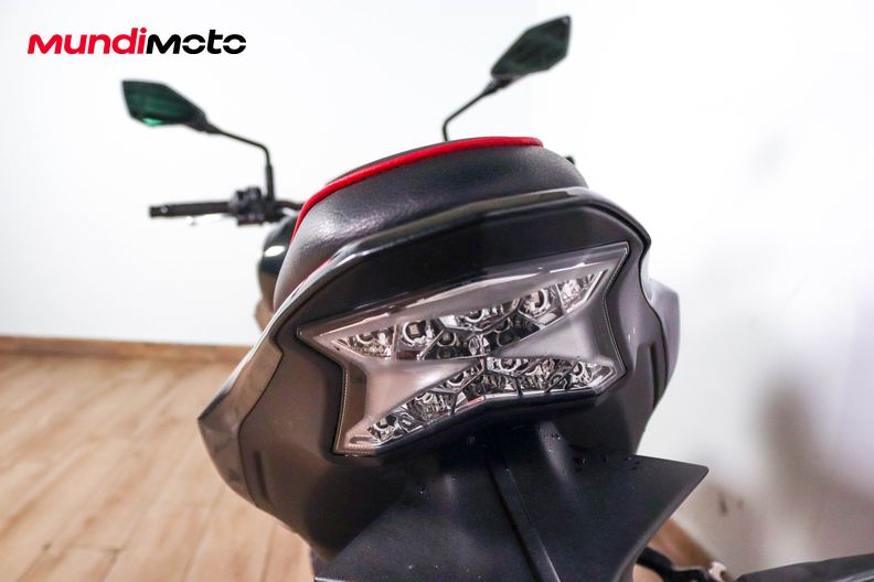 Motorbike image 9