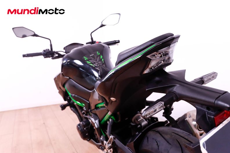 Motorbike image 9