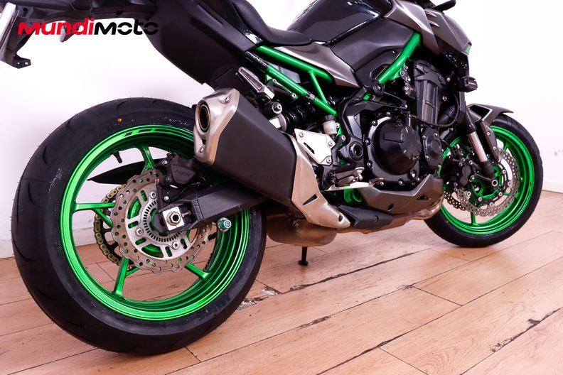 Motorbike image 3