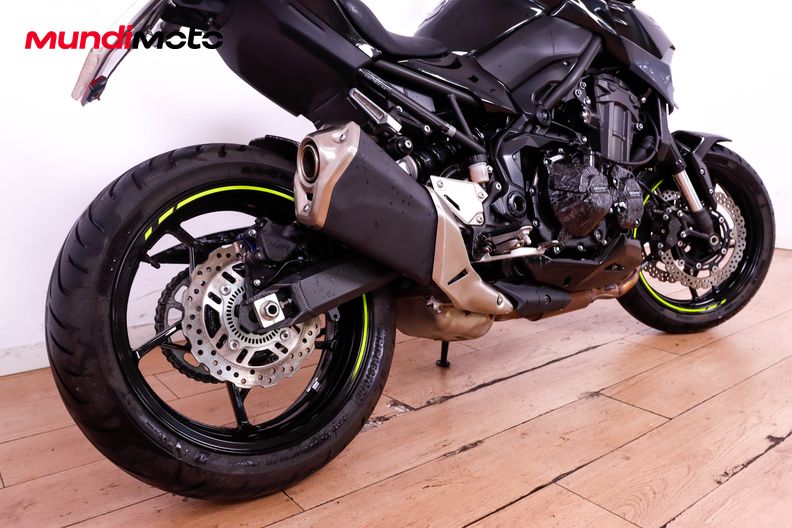 Motorbike image 3