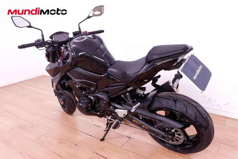 Motorbike image 6