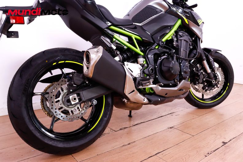 Motorbike image 3