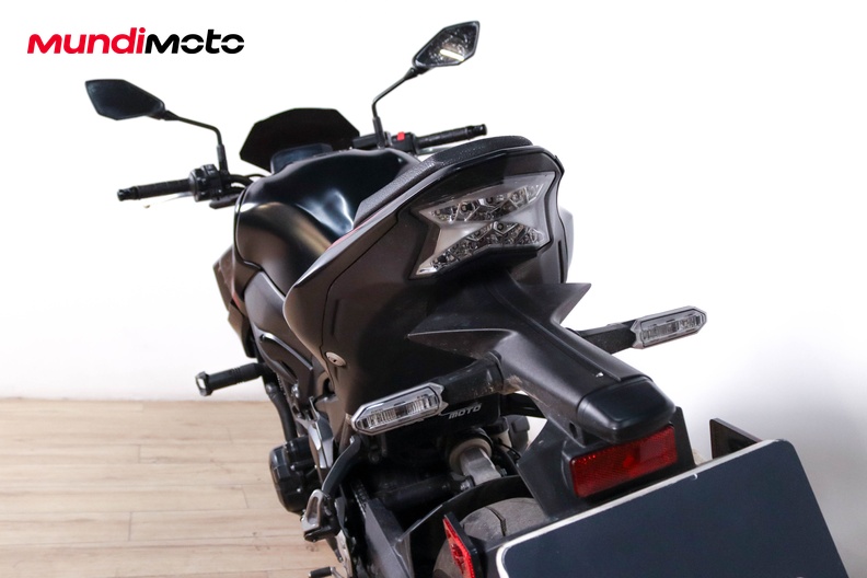 Motorbike image 9