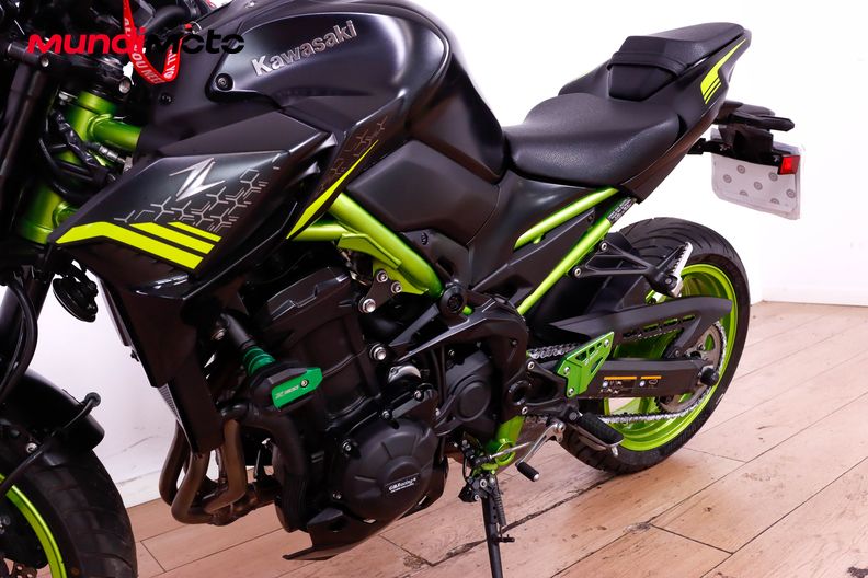 Motorbike image 8