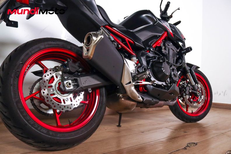 Motorbike image 3