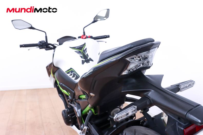 Motorbike image 9
