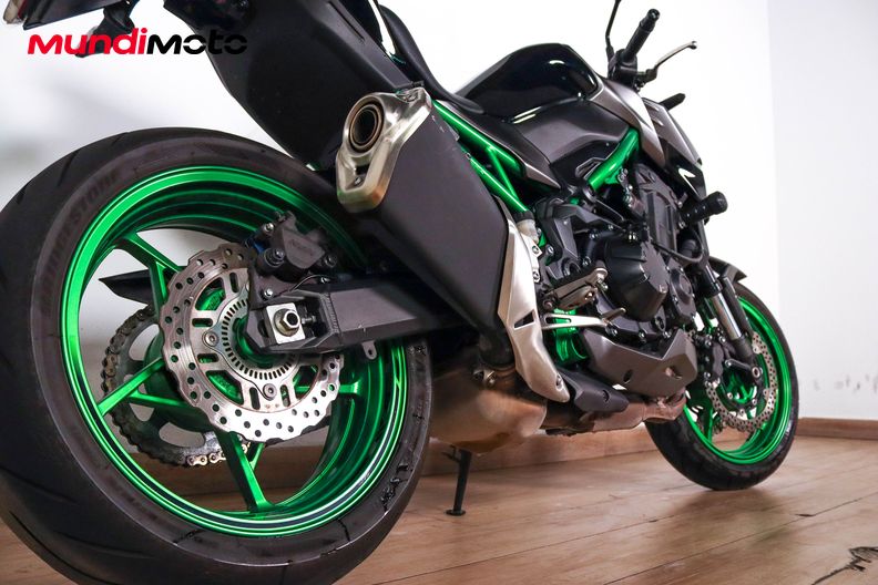 Motorbike image 3