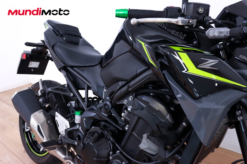 Motorbike image 13