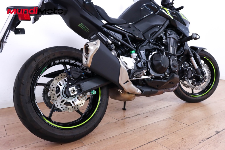 Motorbike image 3