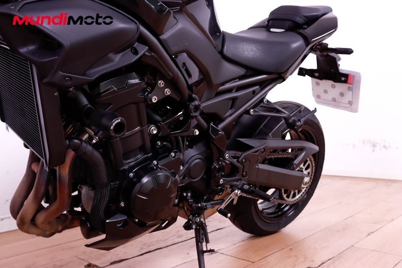 Motorbike image 7