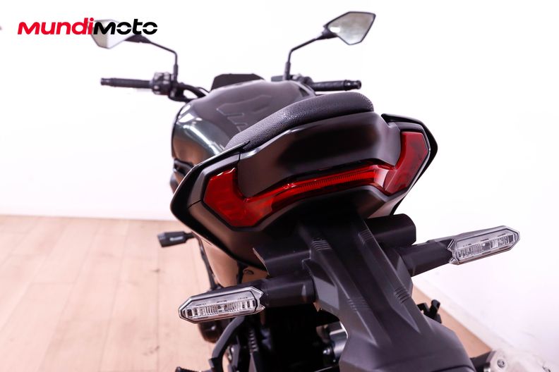 Motorbike image 8