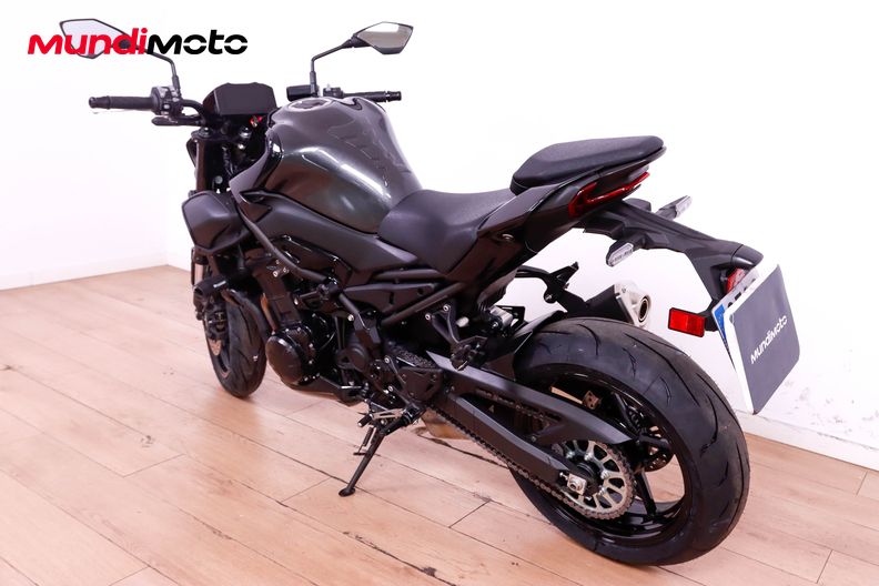 Motorbike image 5