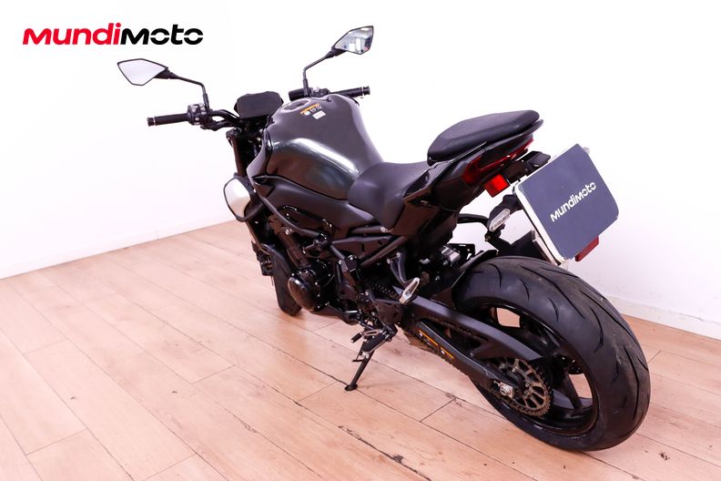 Motorbike image 6