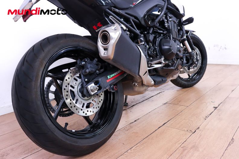 Motorbike image 3