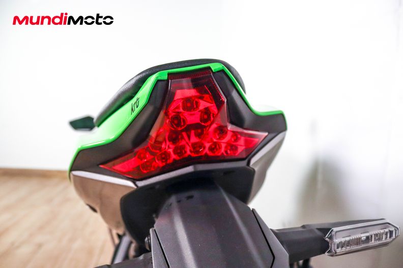 Motorbike image 9