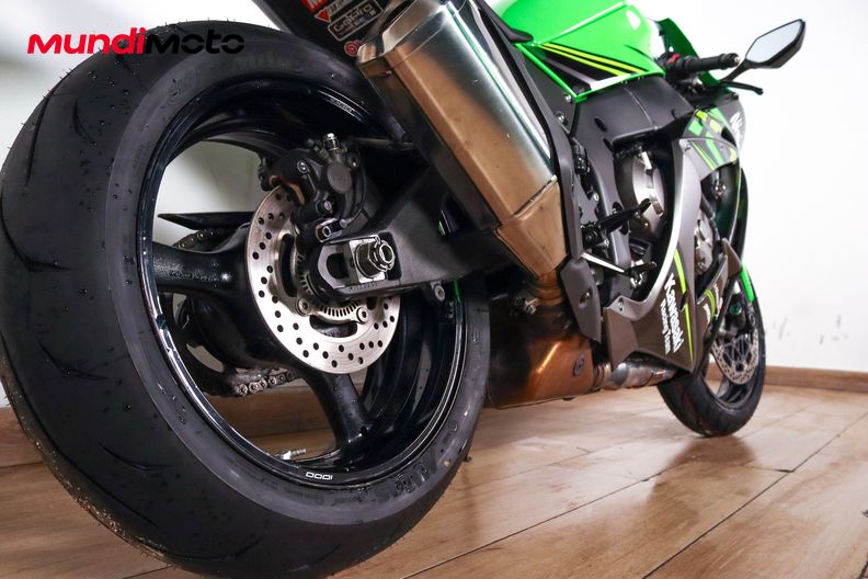 Motorbike image 3
