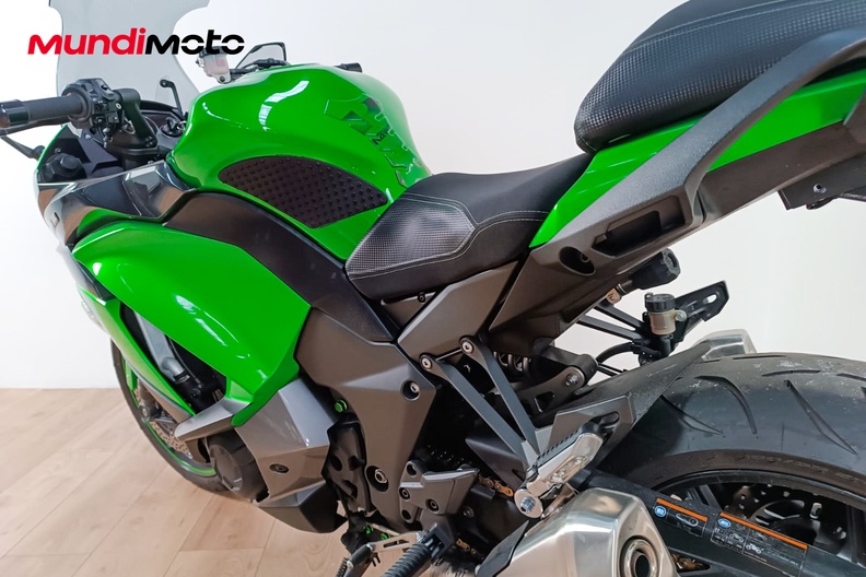 Motorbike image 8
