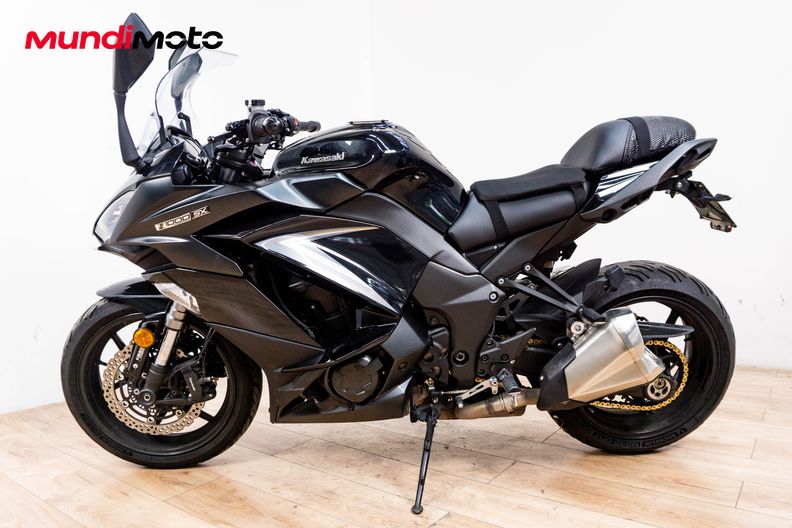 Motorbike image 5