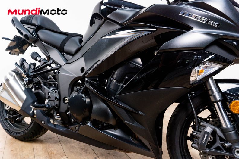 Motorbike image 4