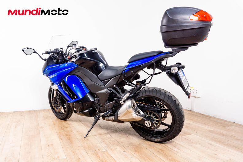 Motorbike image 7