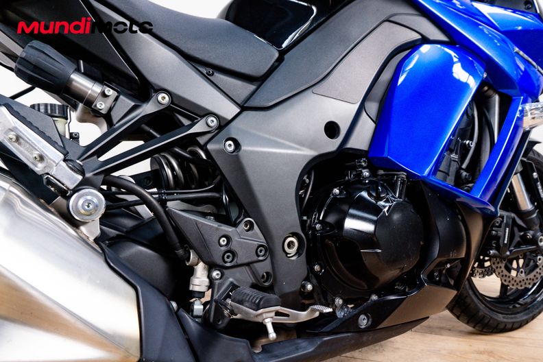 Motorbike image 3