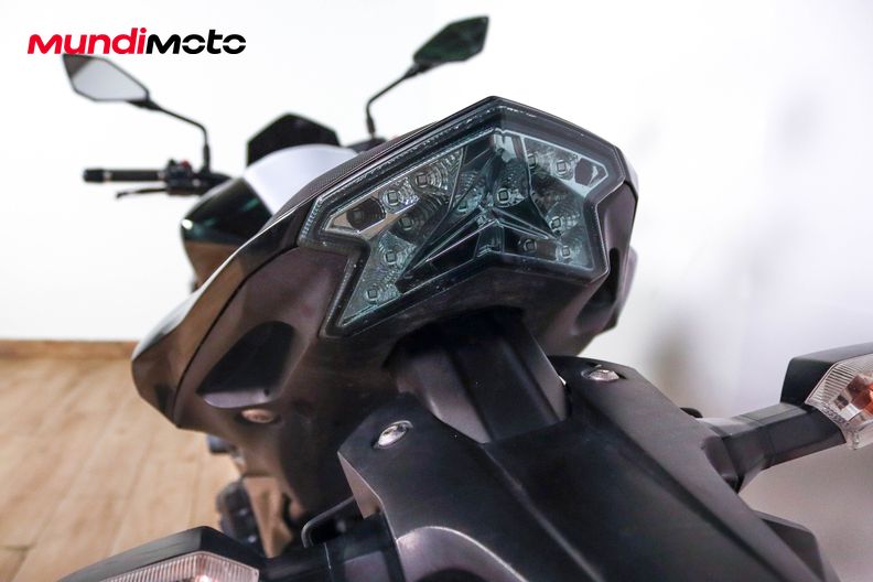 Motorbike image 9