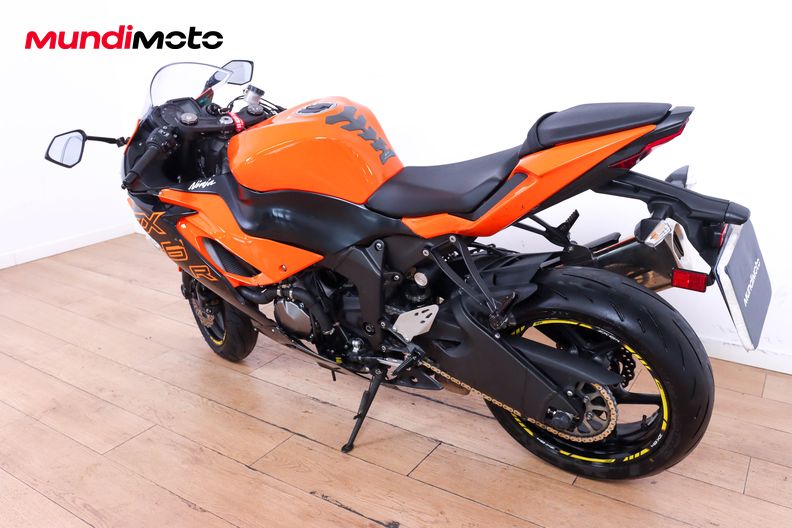 Motorbike image 6
