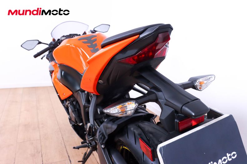 Motorbike image 9