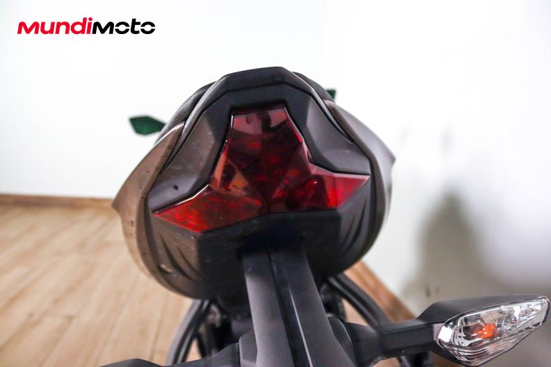 Motorbike image 9