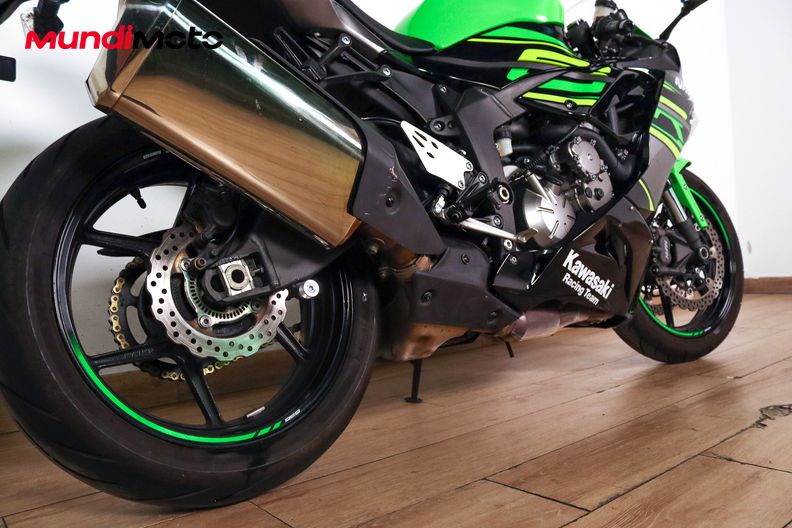 Motorbike image 3